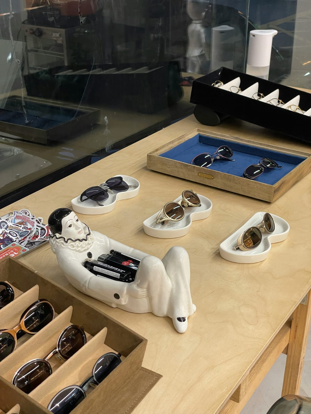 Modern store 6